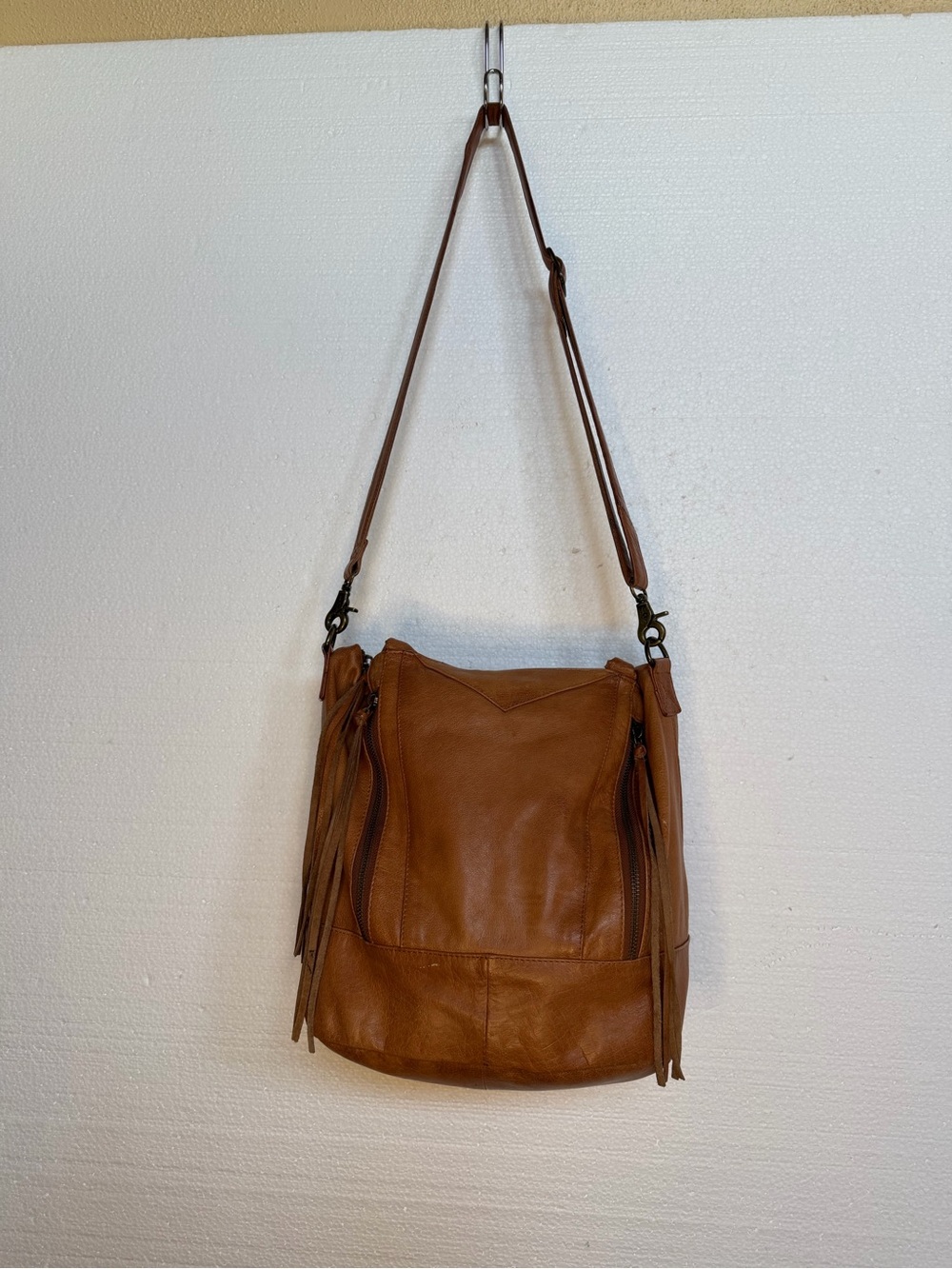 Day and mood Women’s Brown Leather Crossbody Bag - buttery soft - Picture 3 of 16